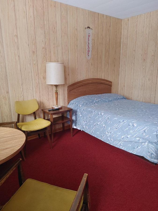 Sunset Motel Schreiber Ngoại thất bức ảnh